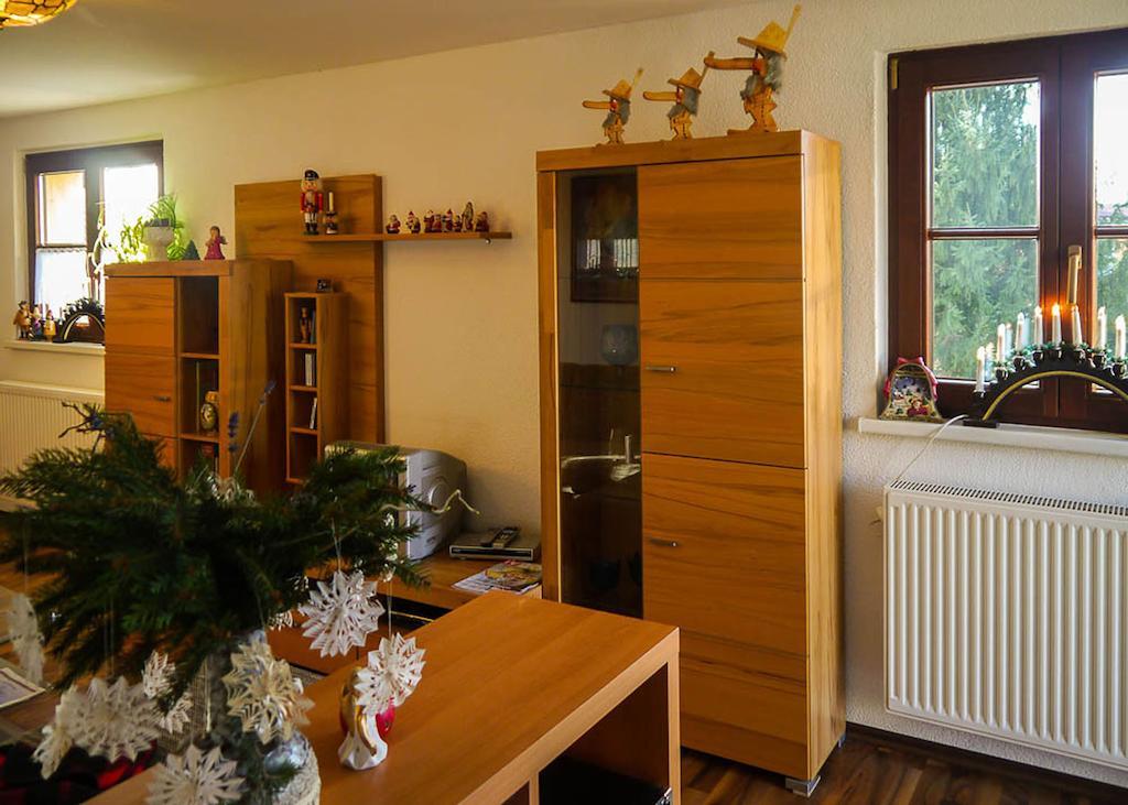 Ferienwohnung Am Elberadweg Dresden Room photo